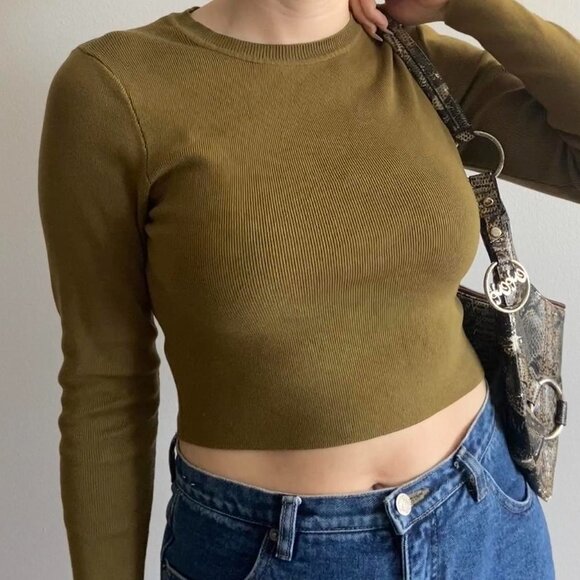 Ribbed Knit Moss Sweater (M) - Picture 3 of 8